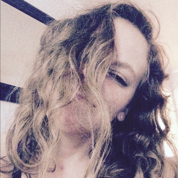 Meet Your Posher / Ava! ✨ - Picture 1 of 1